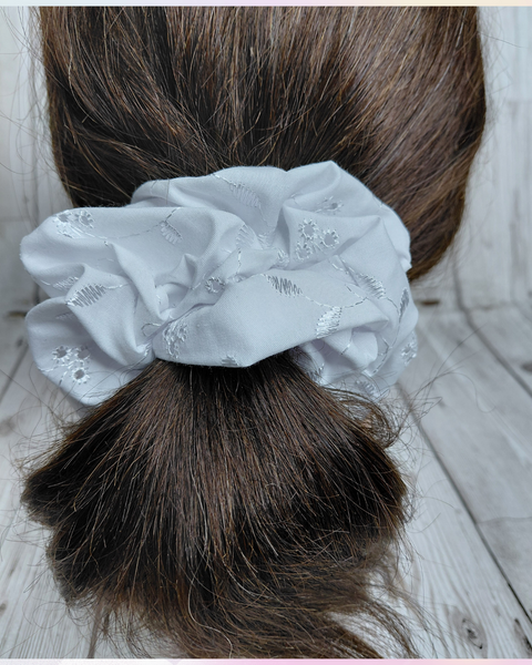 Jumbo white embroidered scrunchie