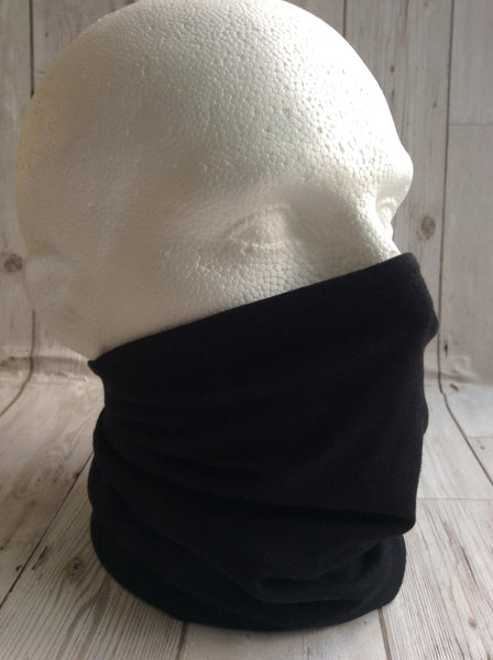 Man's beanie neck gaiter - black