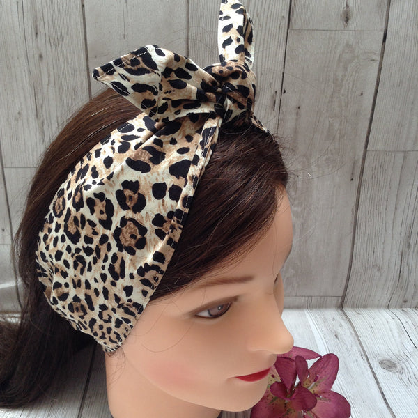 Leopard print hair tie