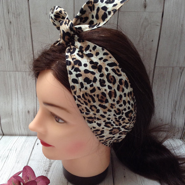 Leopard print hair tie