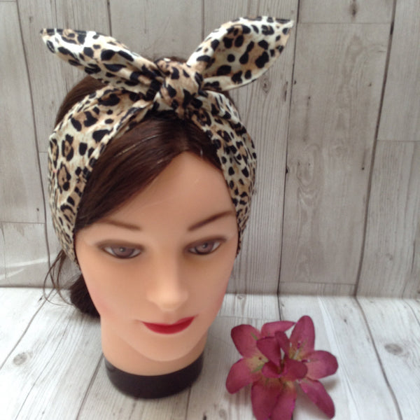 Leopard print hair tie