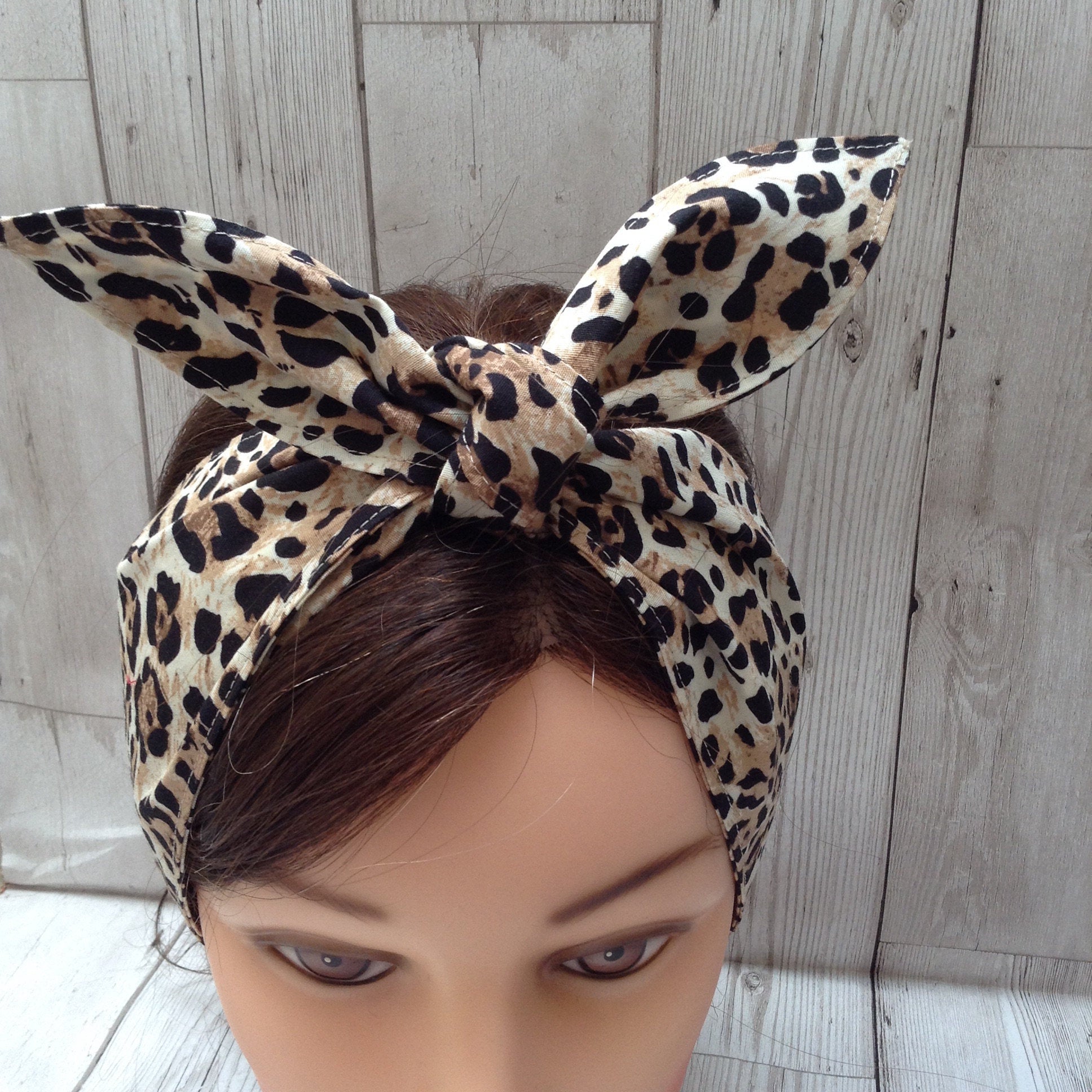 Leopard print hair tie