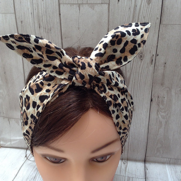 Leopard print hair tie