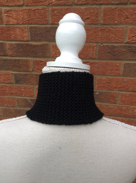 Black alpaca/wool mix keyhole scarf